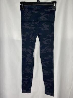 SPANX Women's Size S/P Black Camo Look At Me Now Seamless Leggings